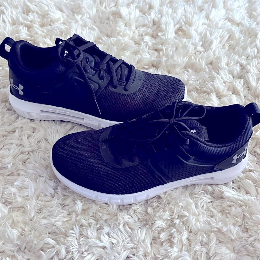 Navy Blue Underarmour Sneakers size 7
